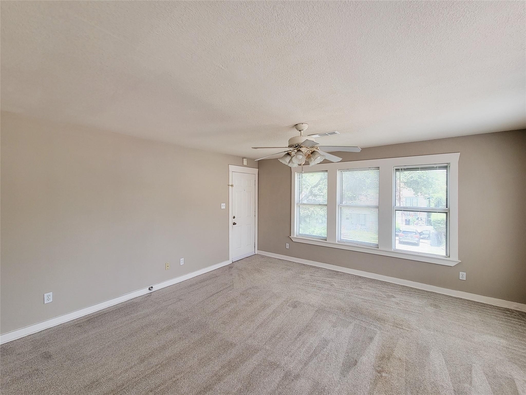 4634 Norhill Boulevard - Photo 5