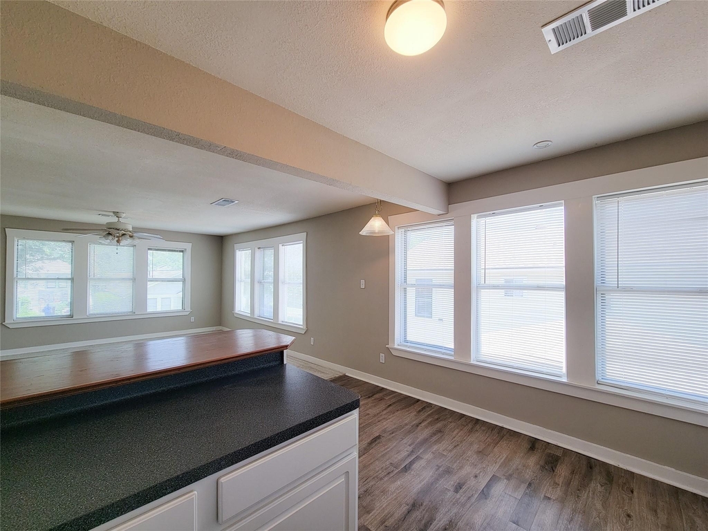 4634 Norhill Boulevard - Photo 13