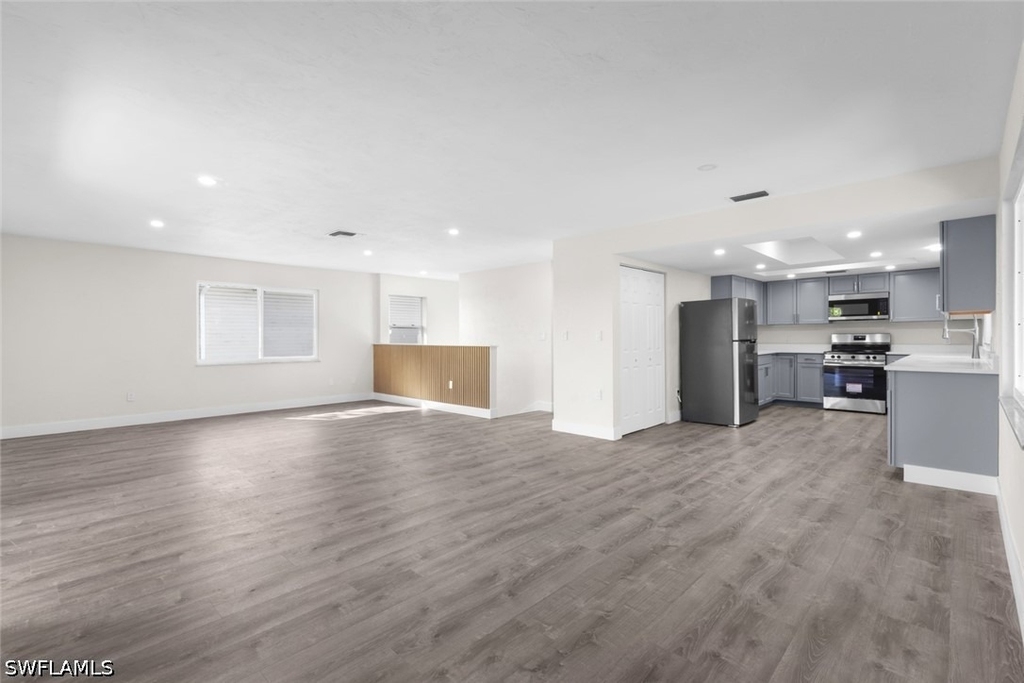 1284 Rainbow Court - Photo 2