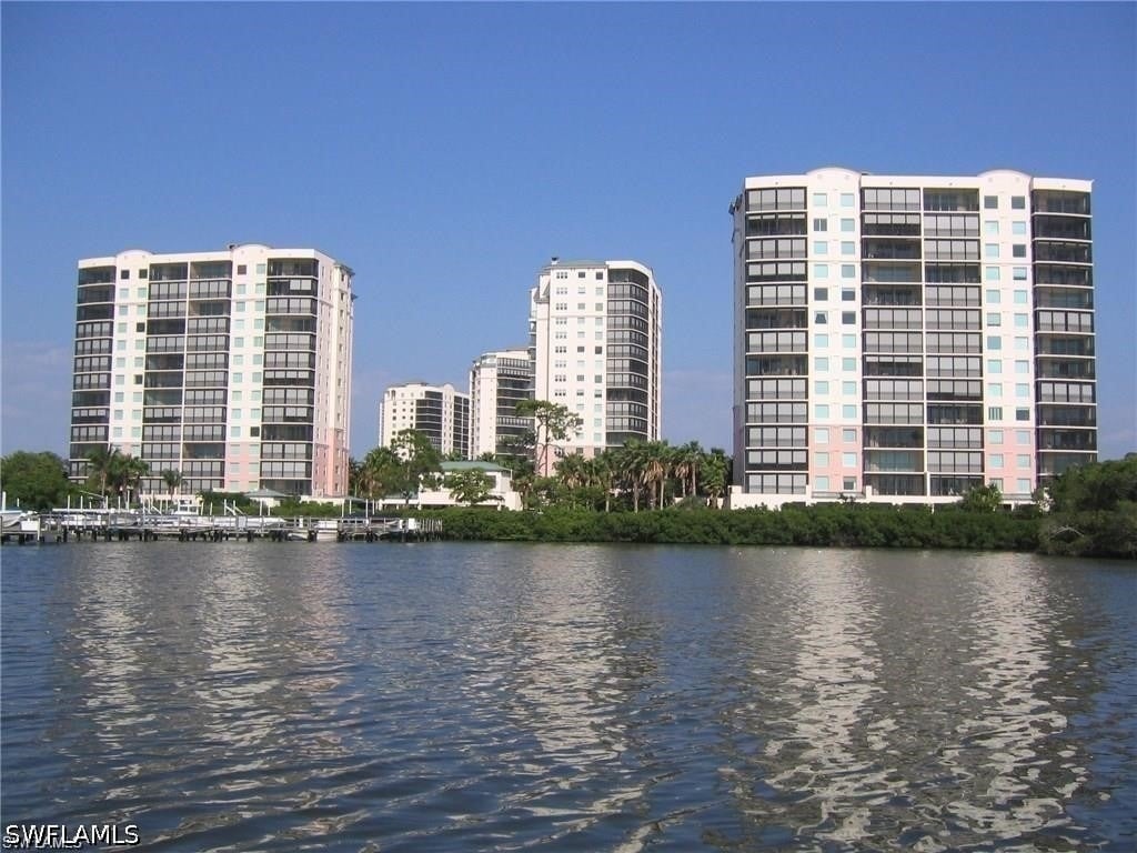 430 Cove Tower Drive - Photo 1