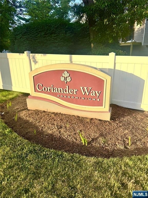 61 Coriander - Photo 0