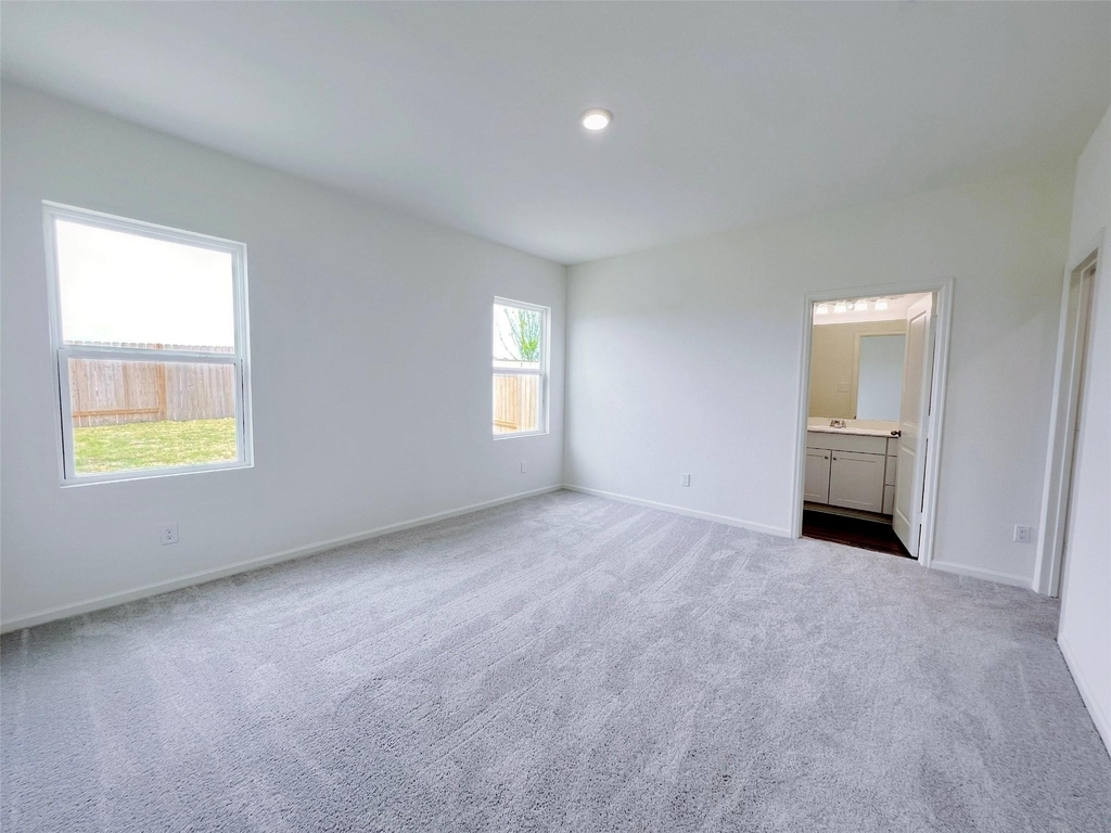 680 Amesbury Road - Photo 7