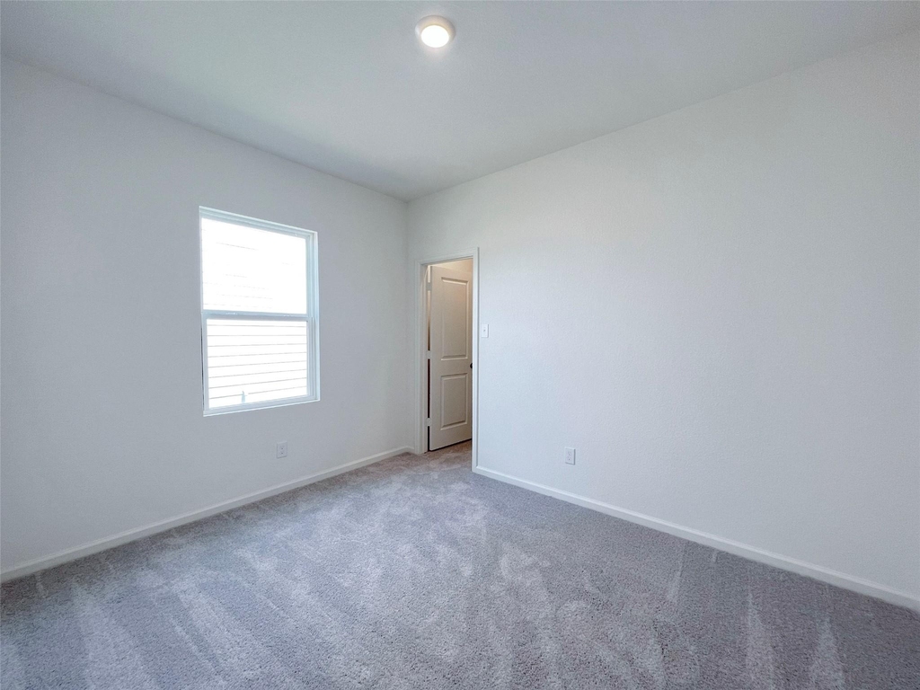 680 Amesbury Road - Photo 13