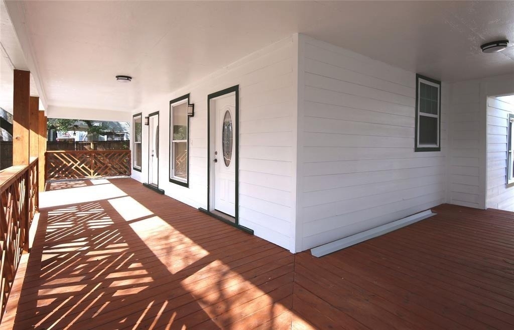 4445 Rusk - Photo 4
