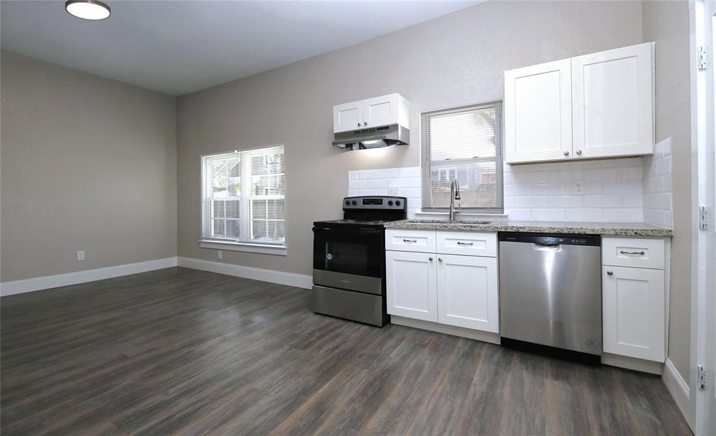 4445 Rusk - Photo 13