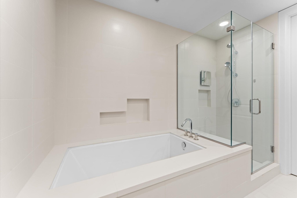 2207 Bancroft Street - Photo 14