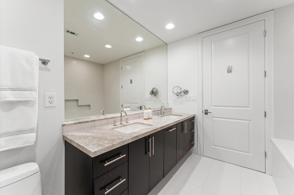 2207 Bancroft Street - Photo 16