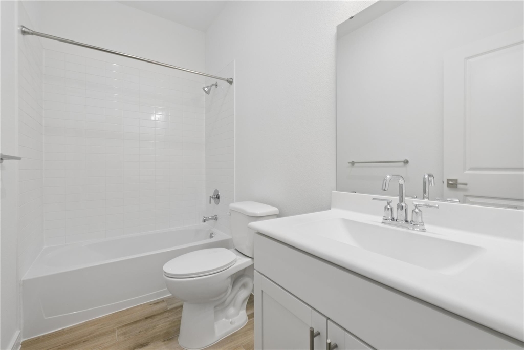 556 Day Station Drive - Photo 4