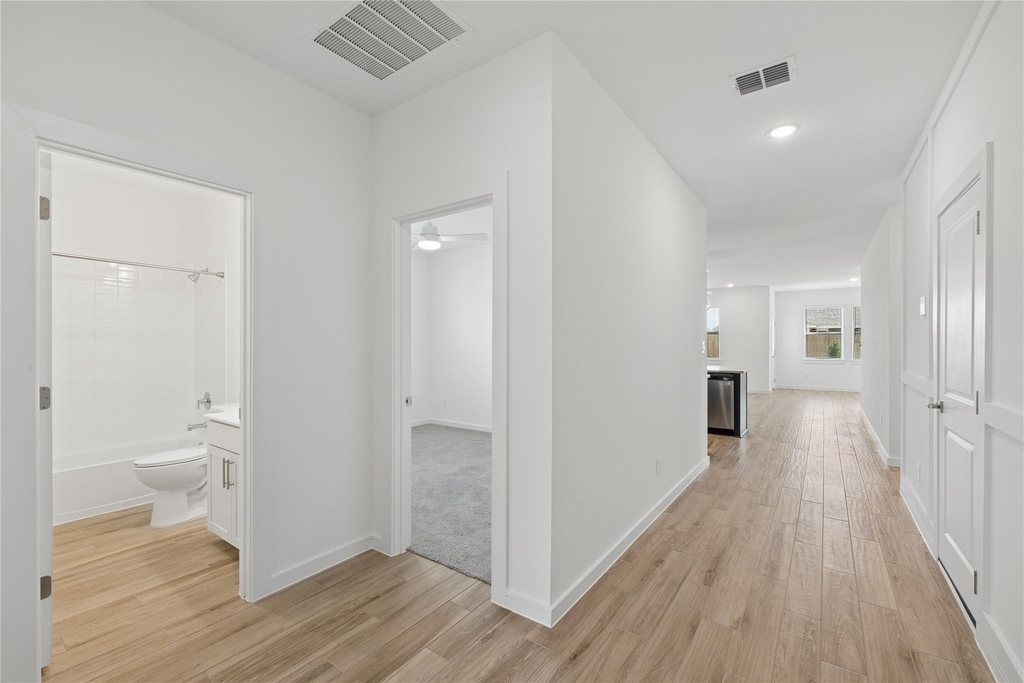 556 Day Station Drive - Photo 1