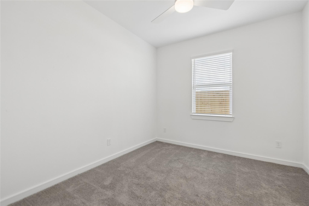 556 Day Station Drive - Photo 6