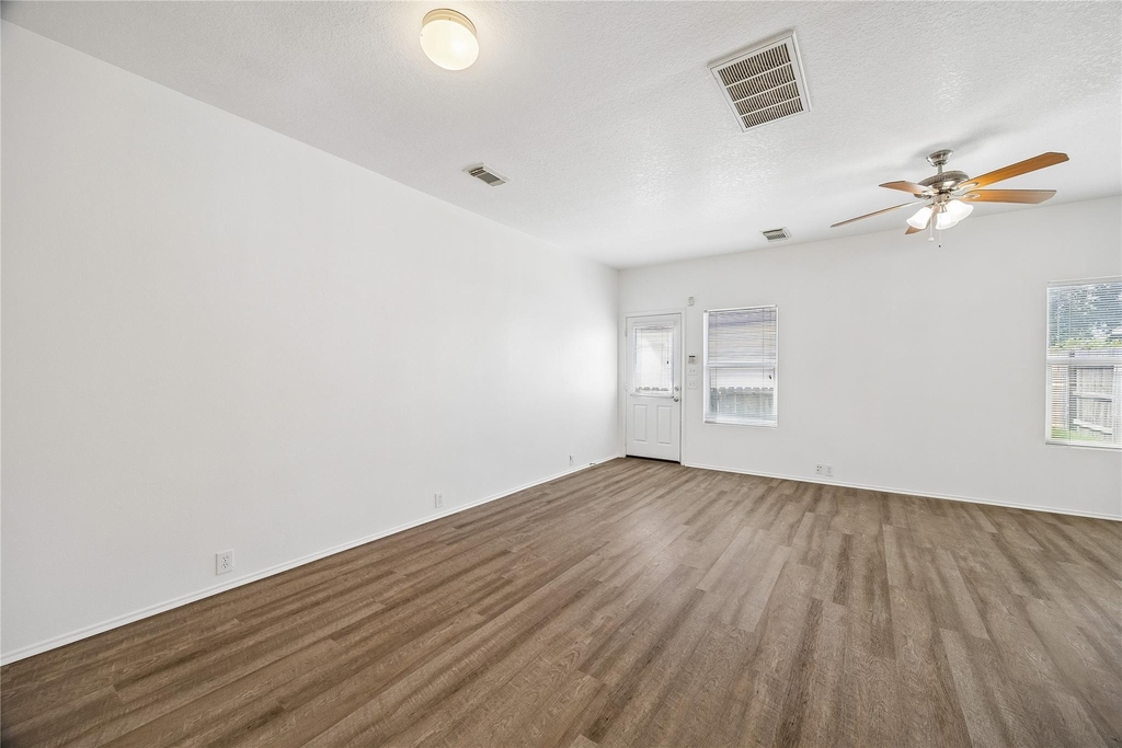 3418 Glenmore Meadow - Photo 2
