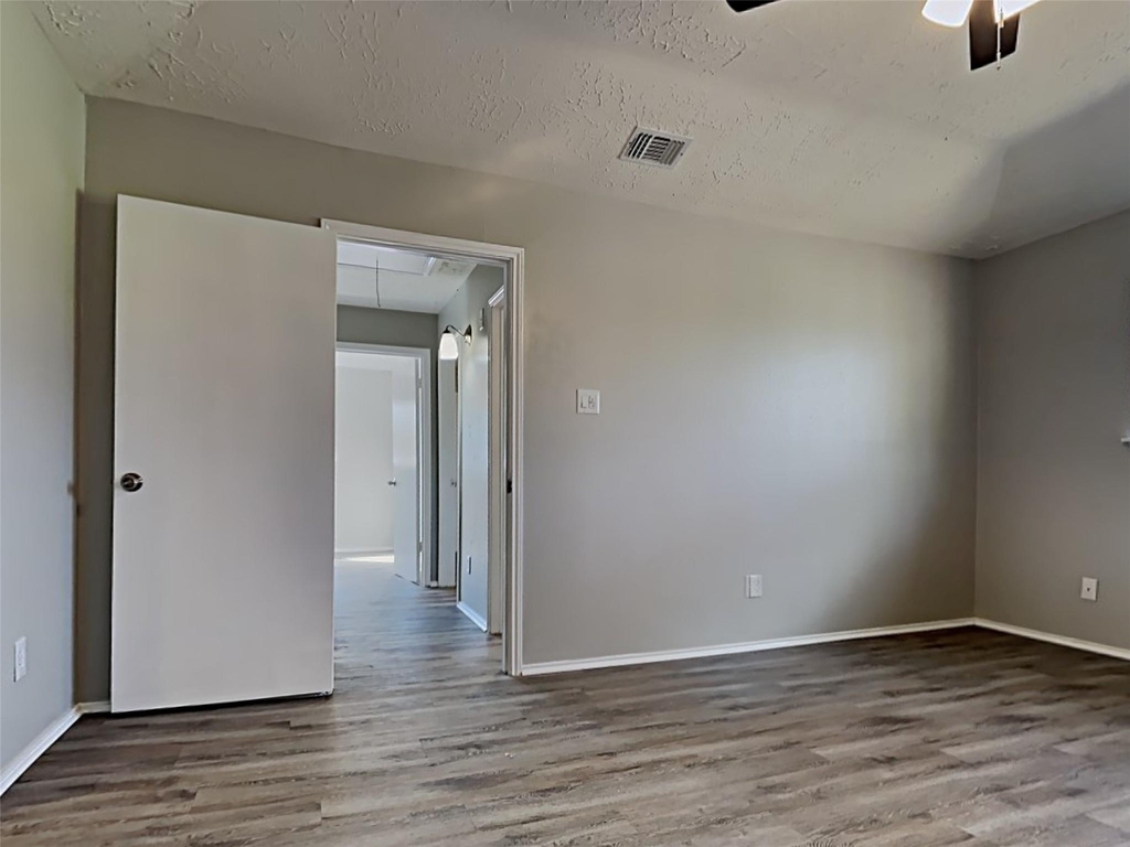 3310 Hampton Drive - Photo 8