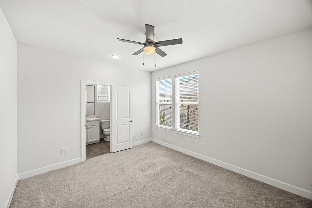 719 Leverkuhn Street - Photo 24