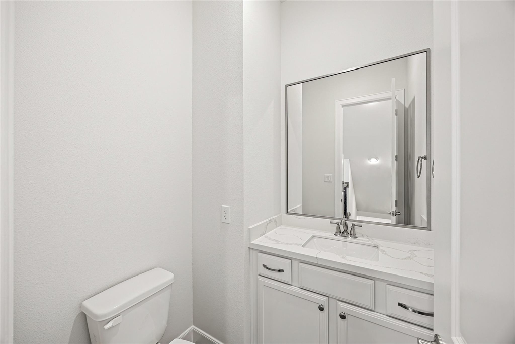 719 Leverkuhn Street - Photo 9