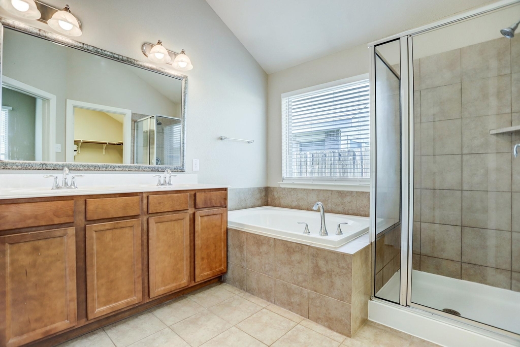 1926 Lansing Cove Drive - Photo 13