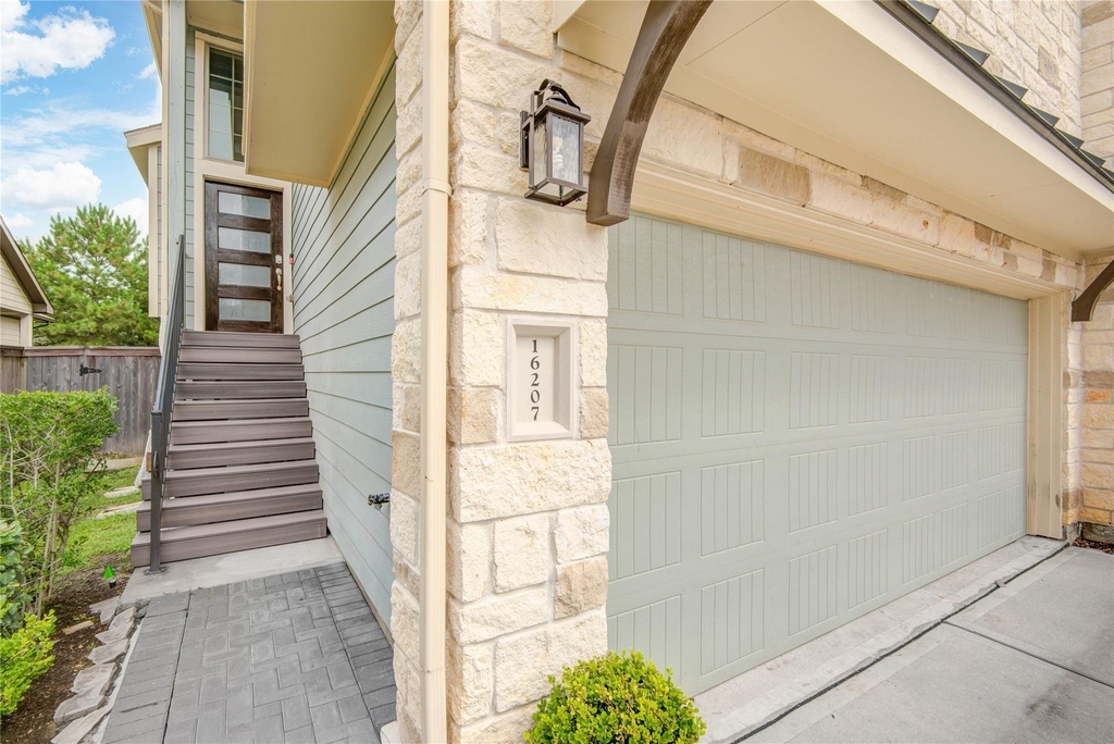 16207 Northern Cardinal Lane - Photo 4