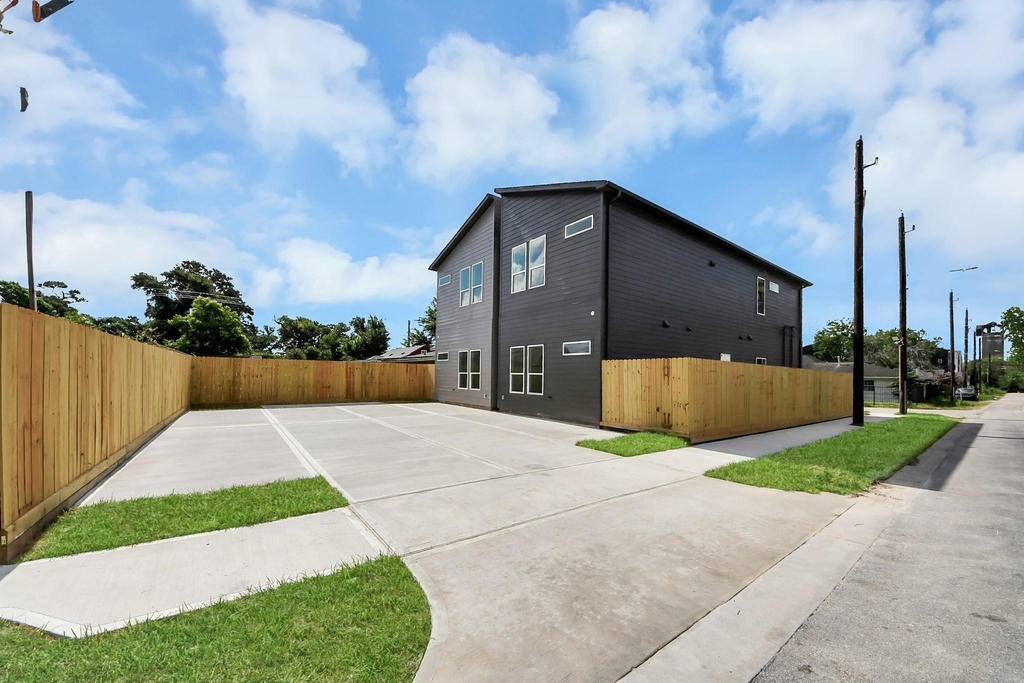 4607 Gunter Street - Photo 33