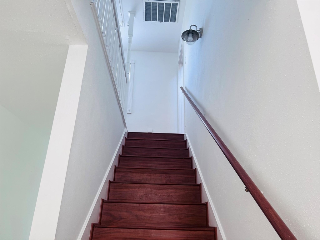 11123 Bandlon Drive - Photo 4