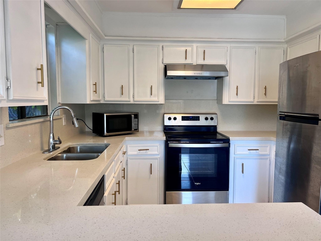 11123 Bandlon Drive - Photo 11