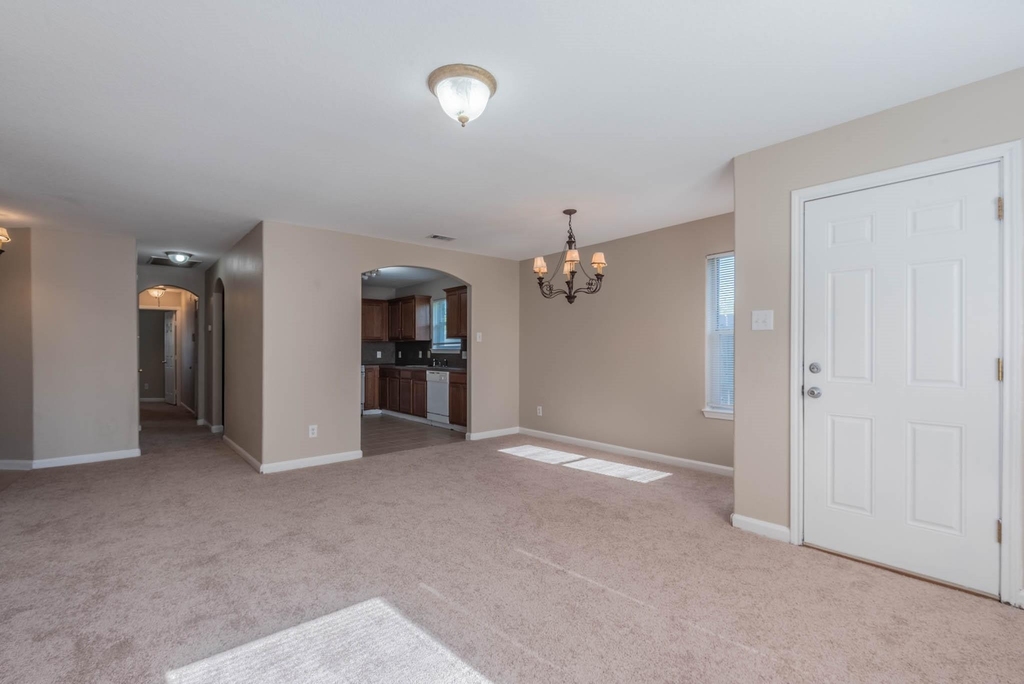 10203 Azalea Village - Photo 4