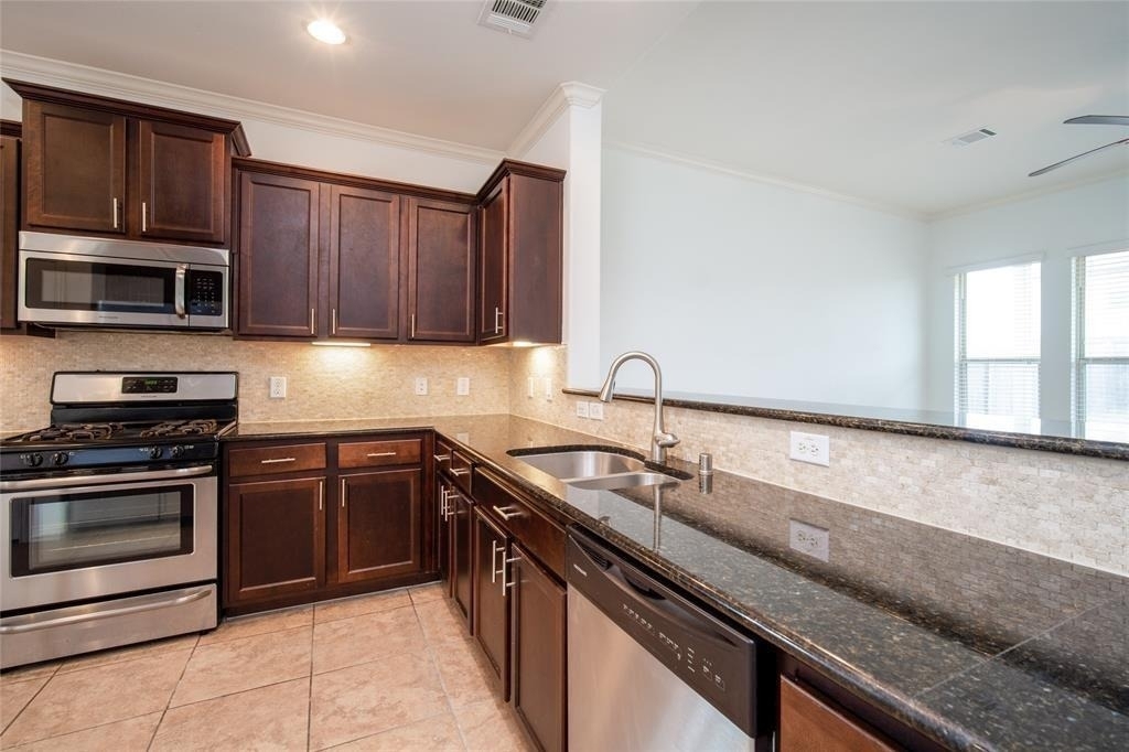 6731 Trinity Trail Lane - Photo 10