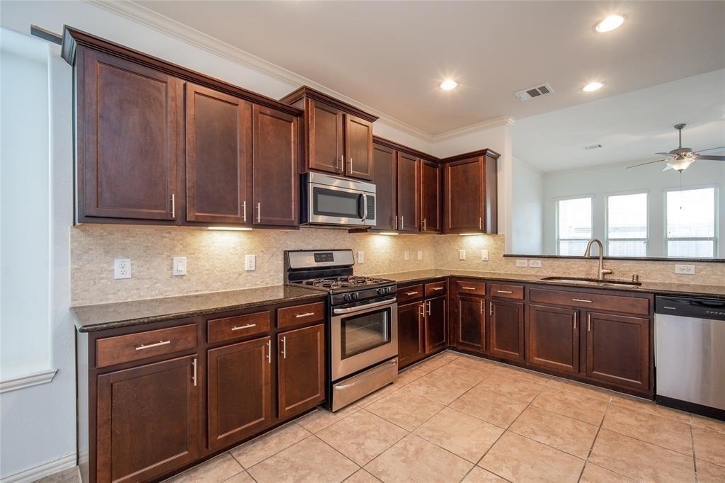 6731 Trinity Trail Lane - Photo 9
