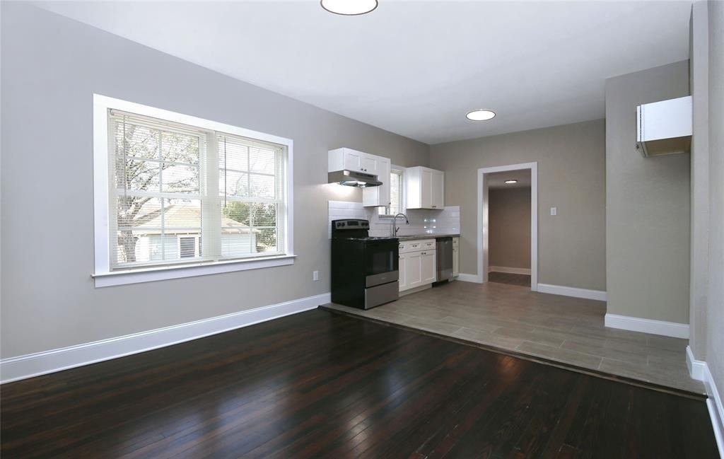 4445 Rusk - Photo 9