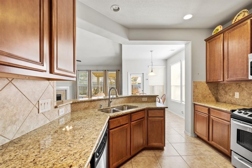 25411 Melody Canyon Court - Photo 14