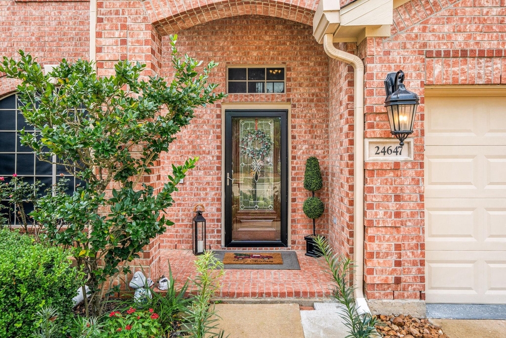 24647 Hampton Lakes Drive - Photo 2