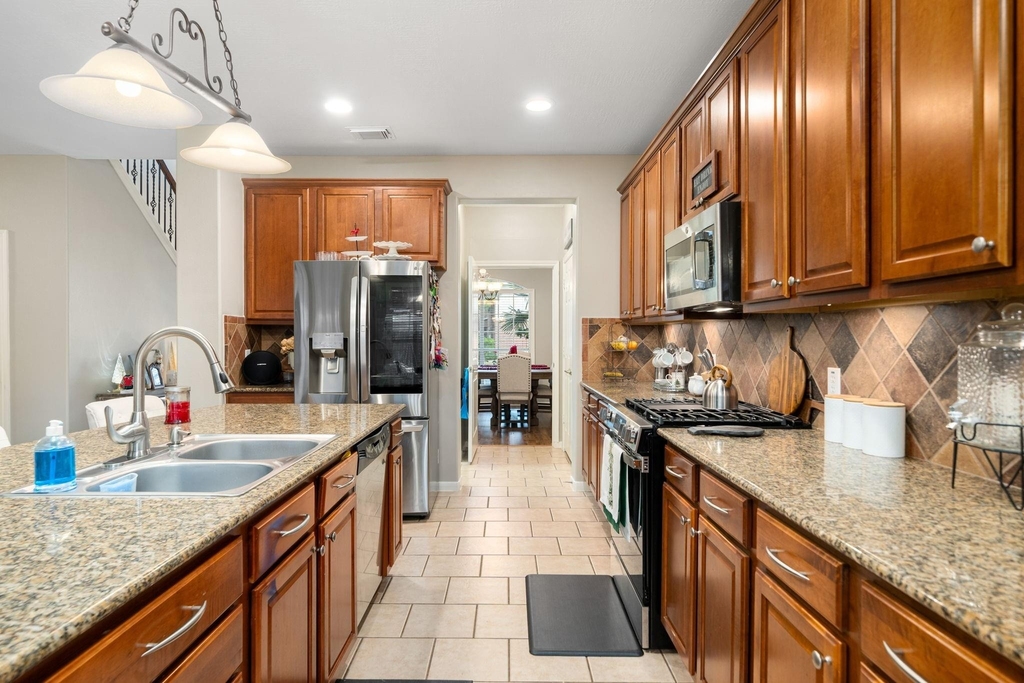 24647 Hampton Lakes Drive - Photo 12