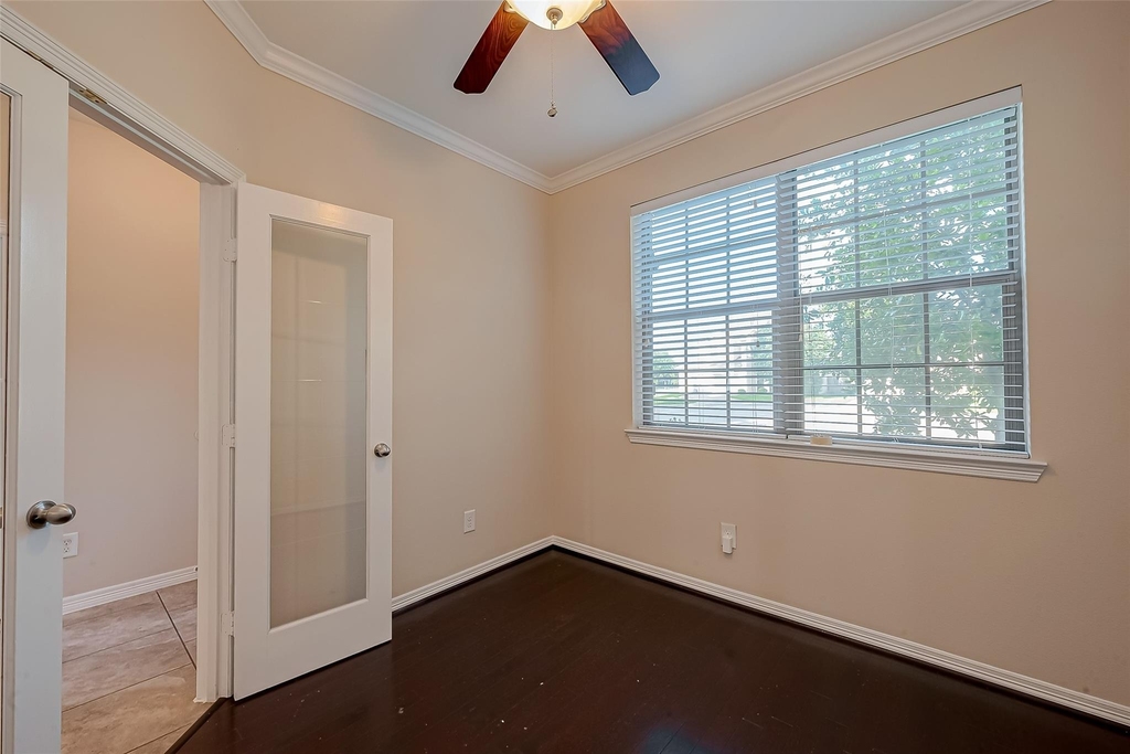 15923 Eldora Springs Court - Photo 4