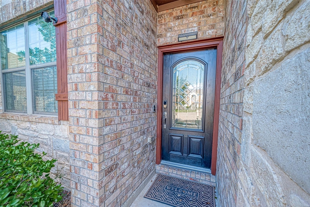 15923 Eldora Springs Court - Photo 2
