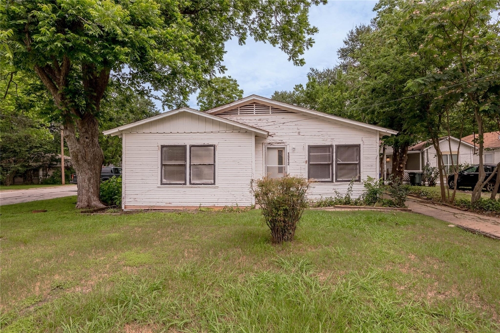 1312 16th Street - Photo 0
