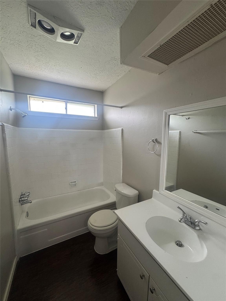 23139 Lestergate Drive - Photo 19