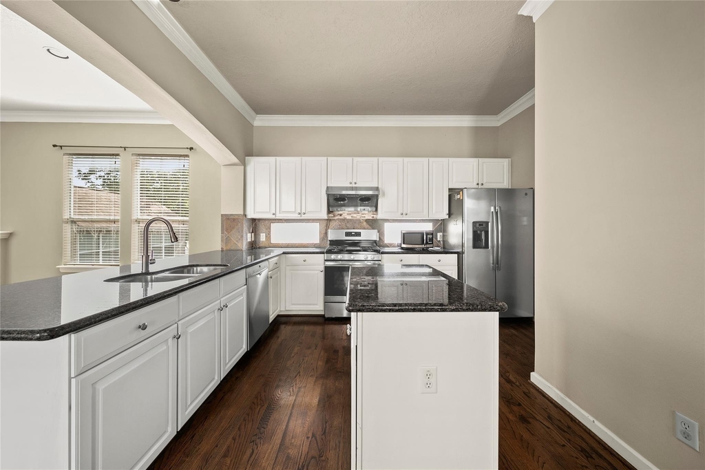 1331 W 21st Street - Photo 24