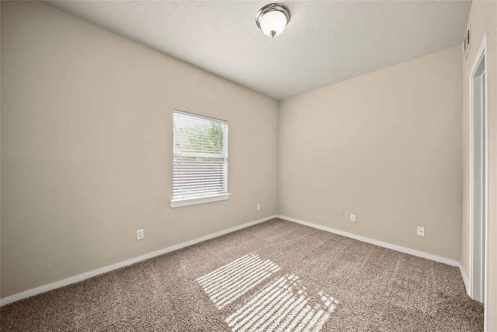 1331 W 21st Street - Photo 7