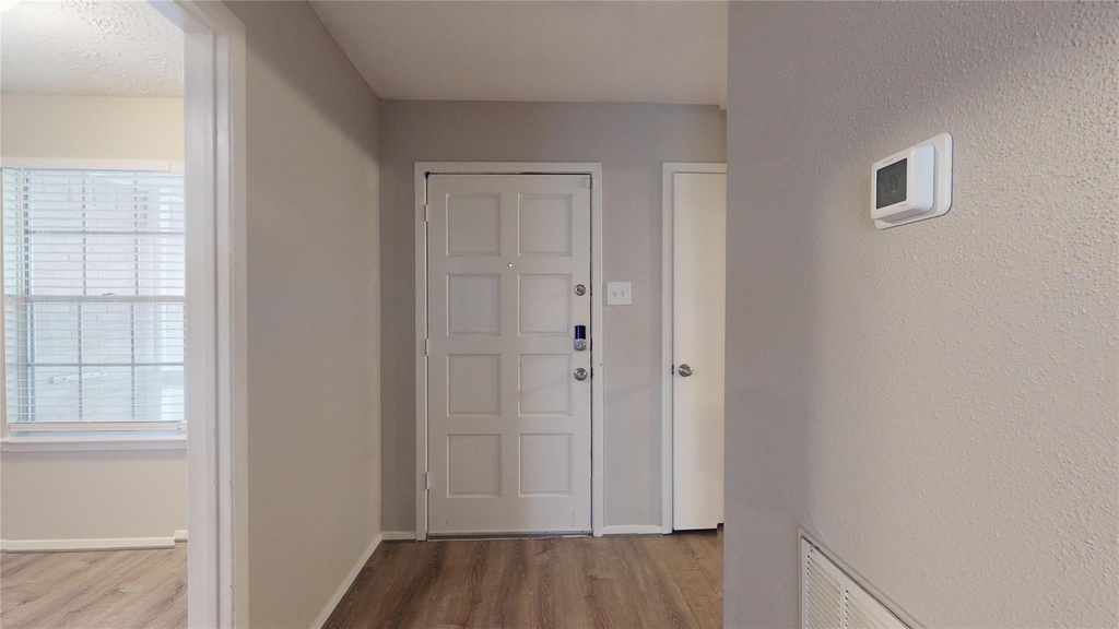 2331 Barrington Place - Photo 5