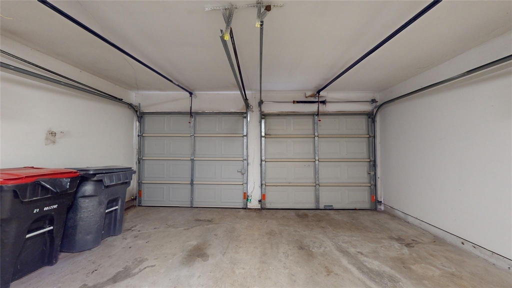 2331 Barrington Place - Photo 44