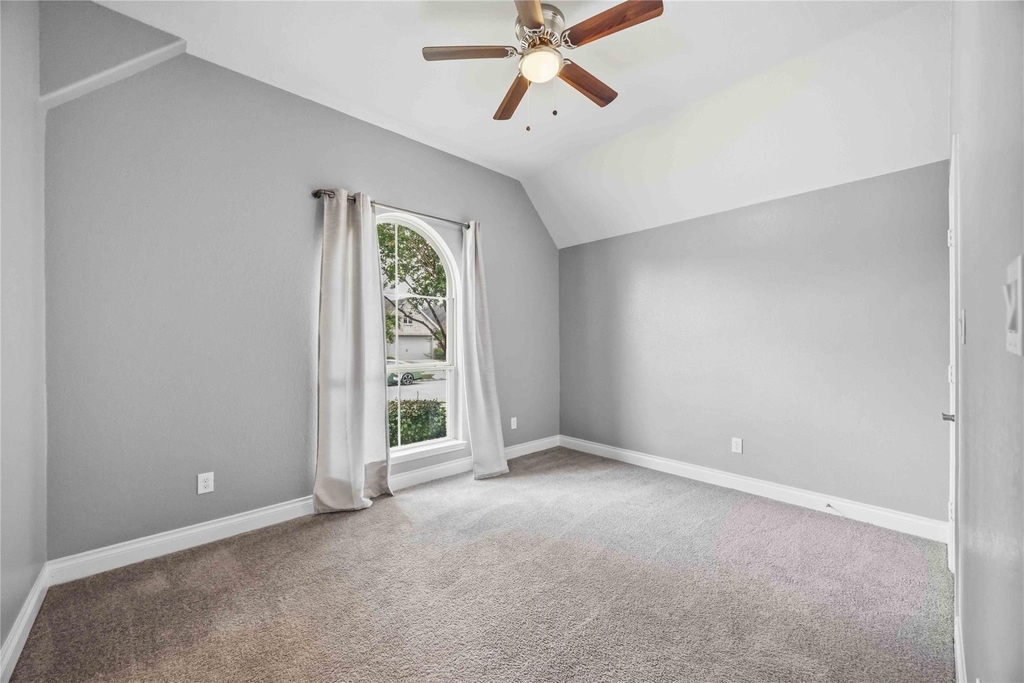 9314 Eckert Road - Photo 10