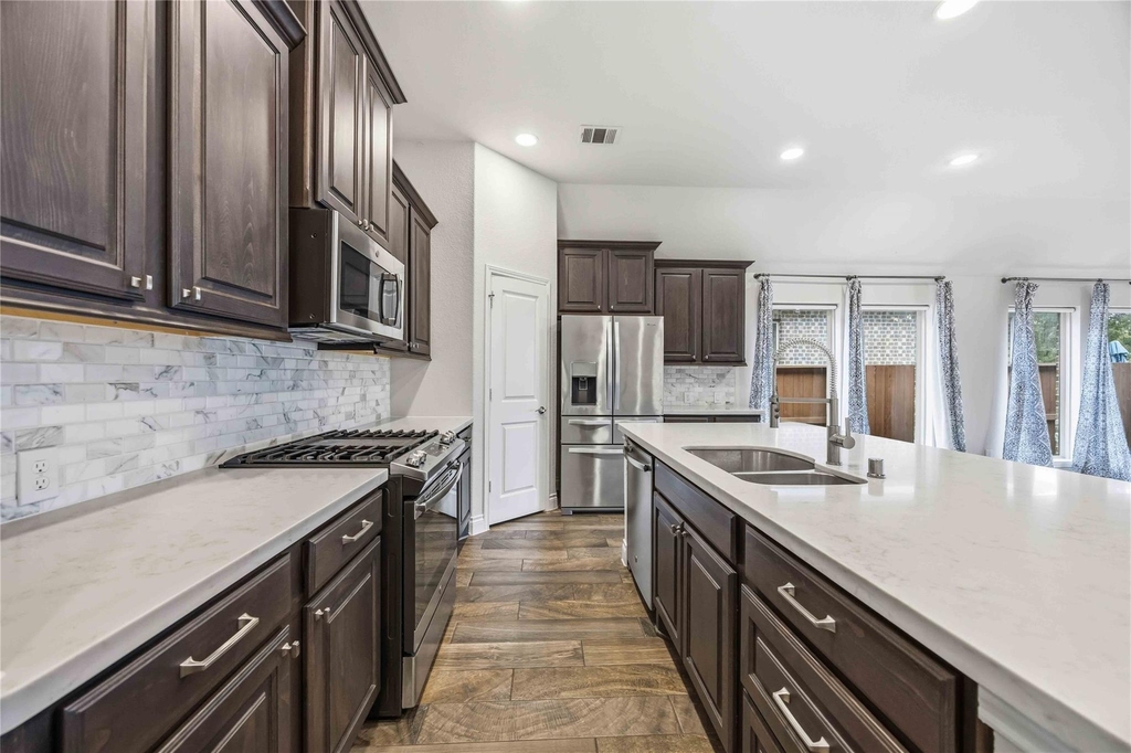 9314 Eckert Road - Photo 4