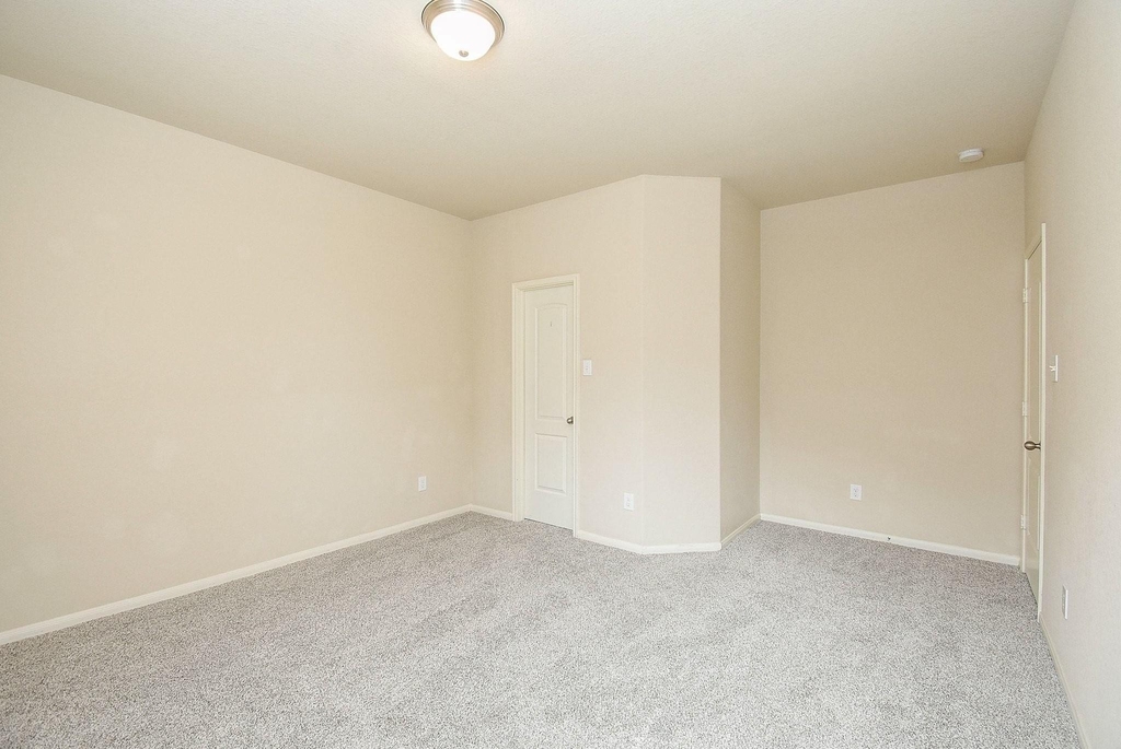 4215 Mill Oaks Drive - Photo 20