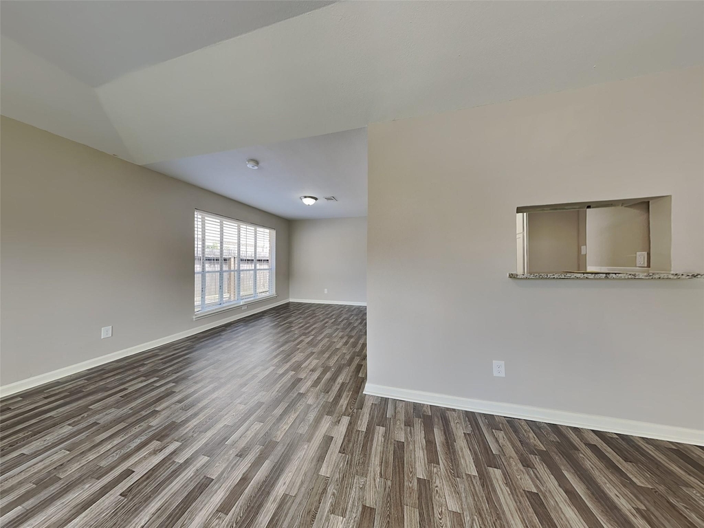 16007 Brookford Drive - Photo 2