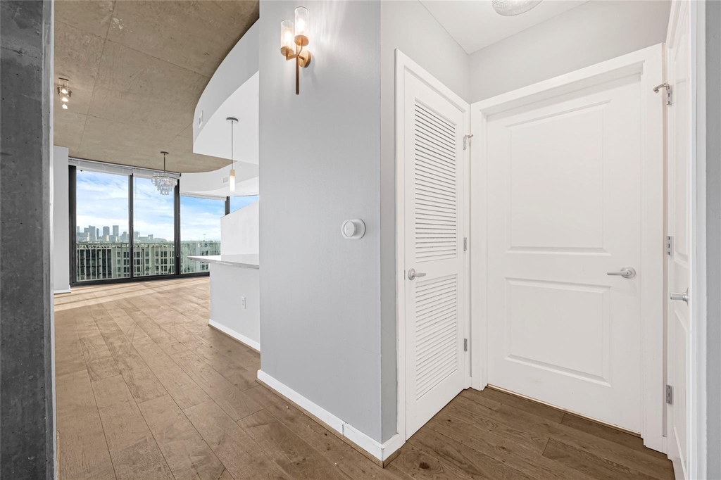 5925 Almeda Road - Photo 11