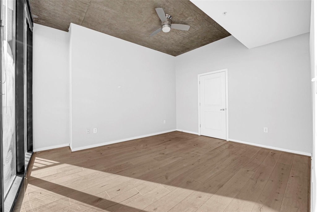 5925 Almeda Road - Photo 7
