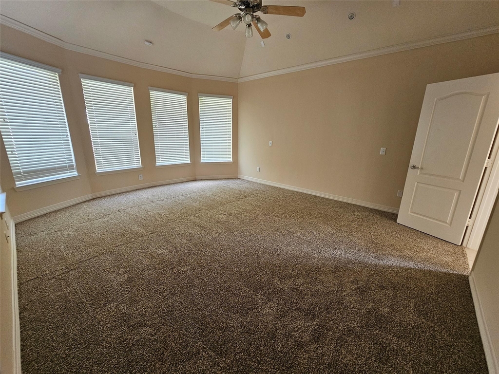 3218 Waters Edge Drive - Photo 15