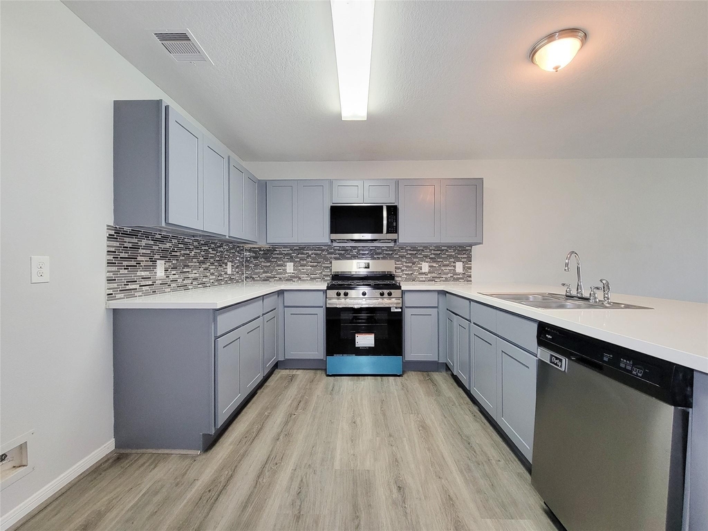 3602 Zephyr Glen Way - Photo 7