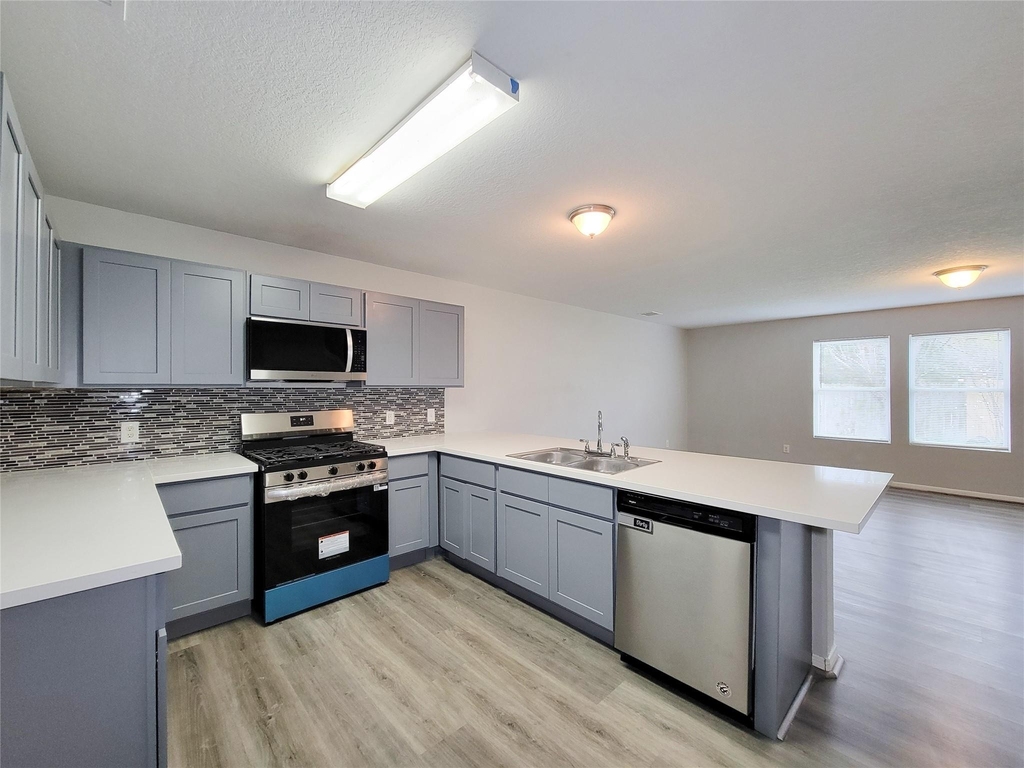 3602 Zephyr Glen Way - Photo 6