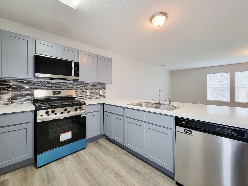 3602 Zephyr Glen Way - Photo 9