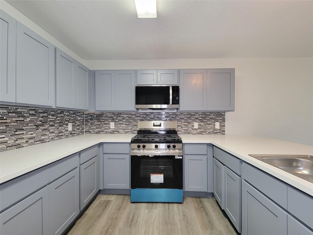 3602 Zephyr Glen Way - Photo 8
