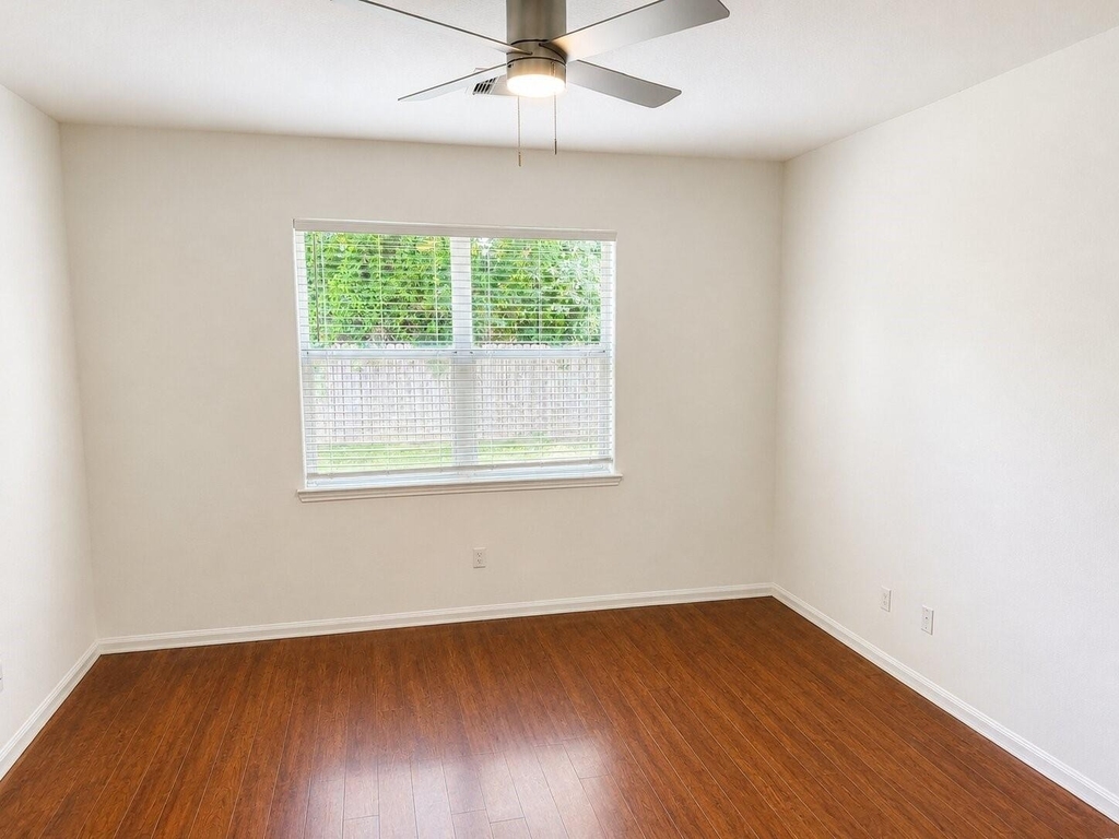 38106 N Sweetwater Circle - Photo 10